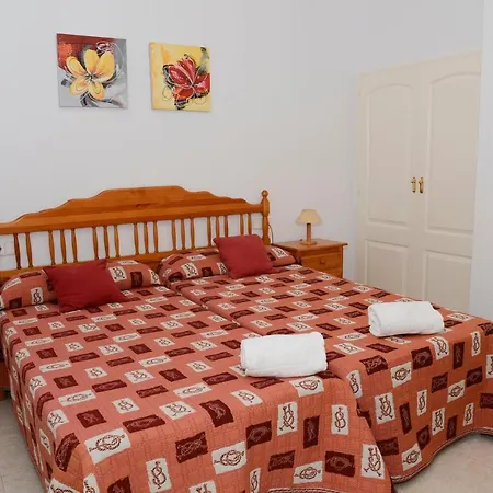 Zafiro 35b - Grupo Turis Apartamento